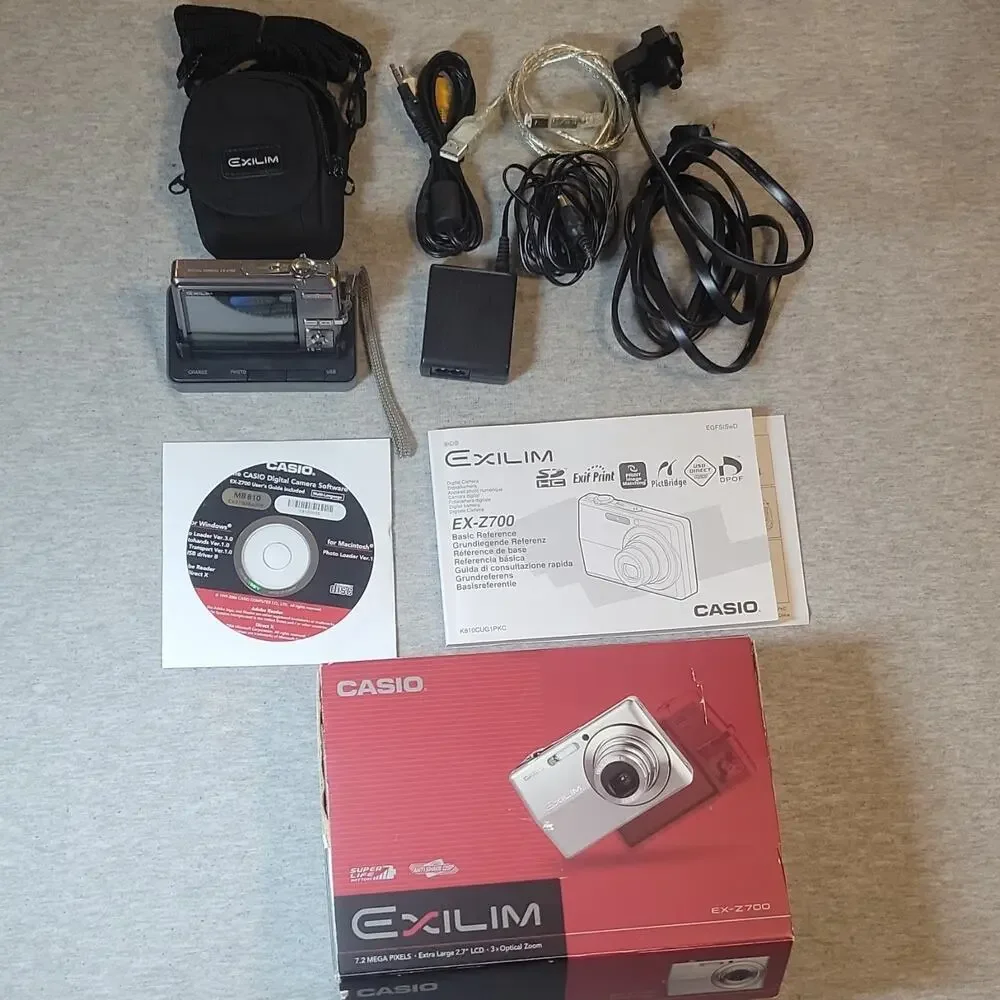 Casio Exilim EX-Z700 7.2MP Digital Camera Tested Works w/ Box Lots Accessories
